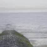 Aan Zee Apartment